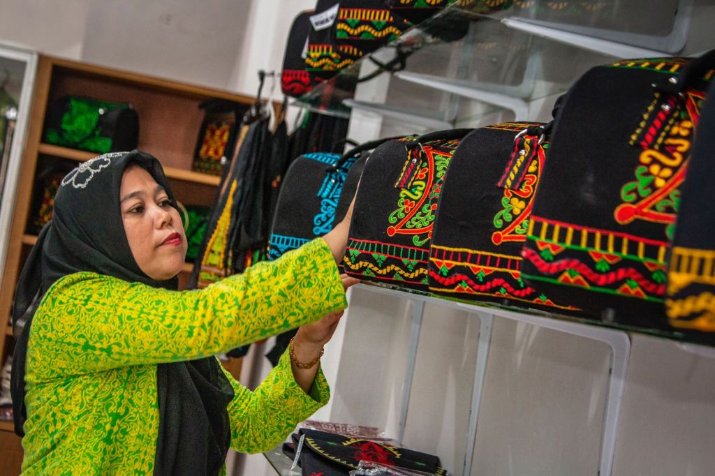 Wanita Tangguh Ini Bisa Jadi Pengusaha Sukses Berkat Holding Ultra Mikro&nbsp;BRI