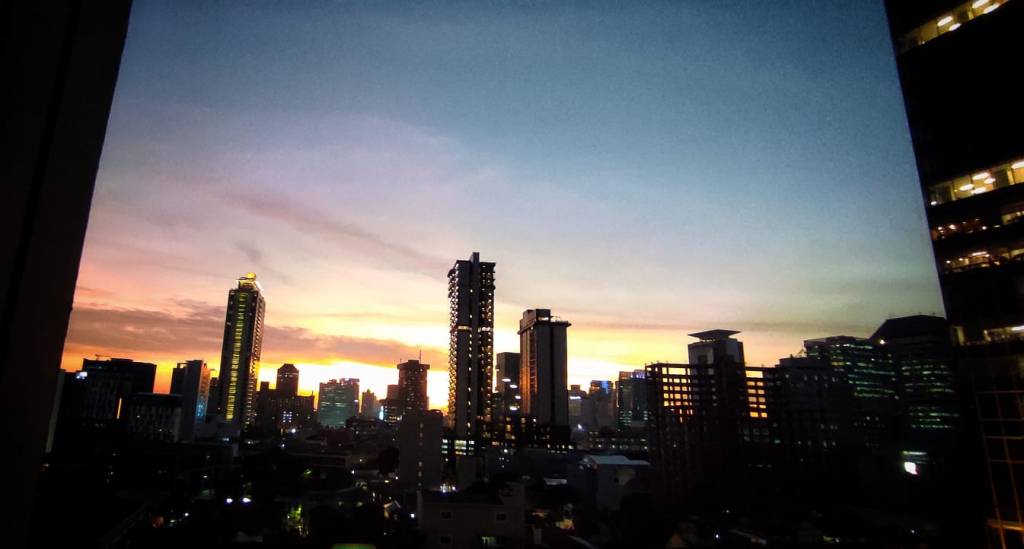 Indonesia Jadi Negara Berpenghasilan Tinggi, Jokowi: Kerja Keras Inovasi dan&nbsp;Industrialisasi