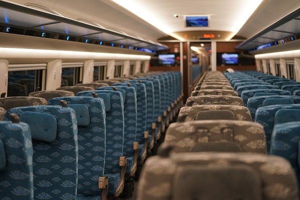 Alasan Pelaku Curi Bantal Kereta Cepat Whoosh, Tak Sengaja Masuk&nbsp;Tas