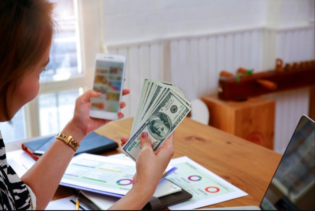 10 Aplikasi Penghasil Uang Nyata 2024&nbsp;Terbaru